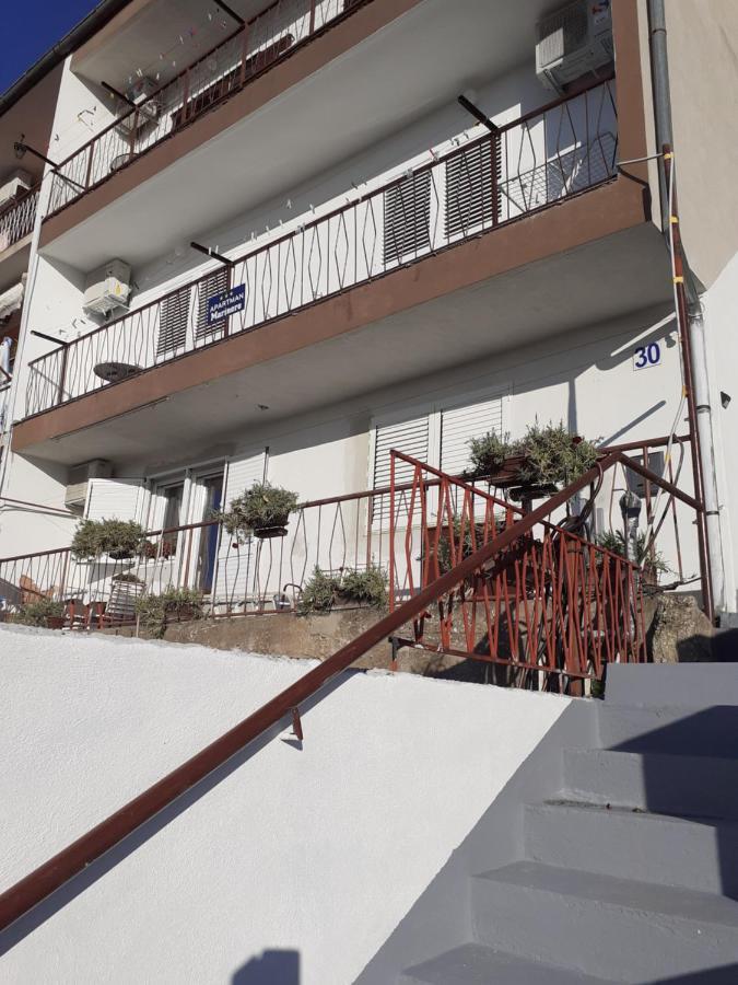 Apartment Marinero Шибеник Экстерьер фото